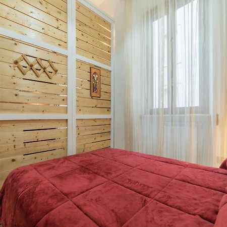 Vittorio Emmanuele & Colosseo Studio Рим Екстериор снимка