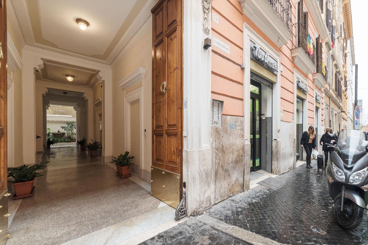 Vittorio Emmanuele & Colosseo Studio Рим Екстериор снимка
